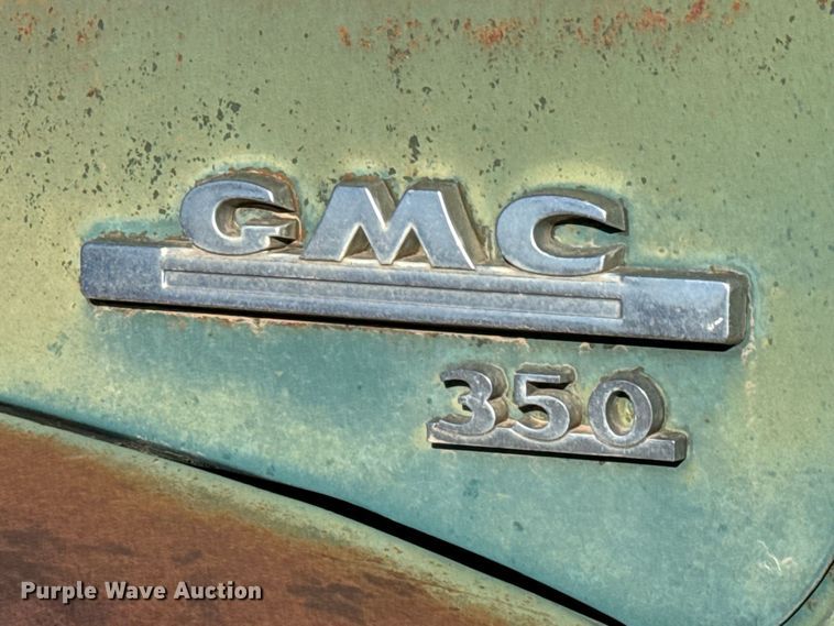 image for item NH9072 1953 GMC 350 grain truck