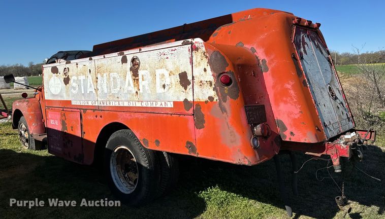 image for item NH9074 1952 Ford  F-6 fuel truck