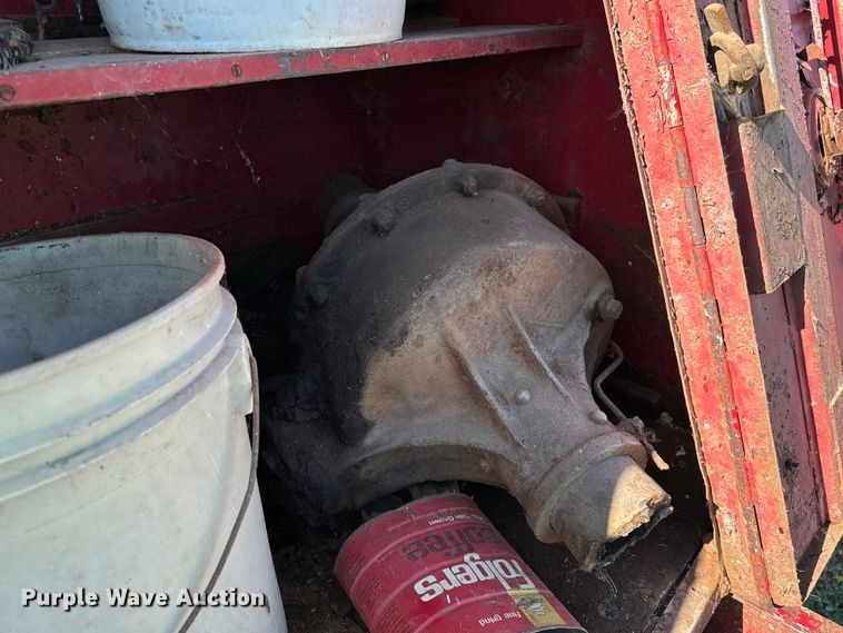 image for item NH9074 1952 Ford  F-6 fuel truck