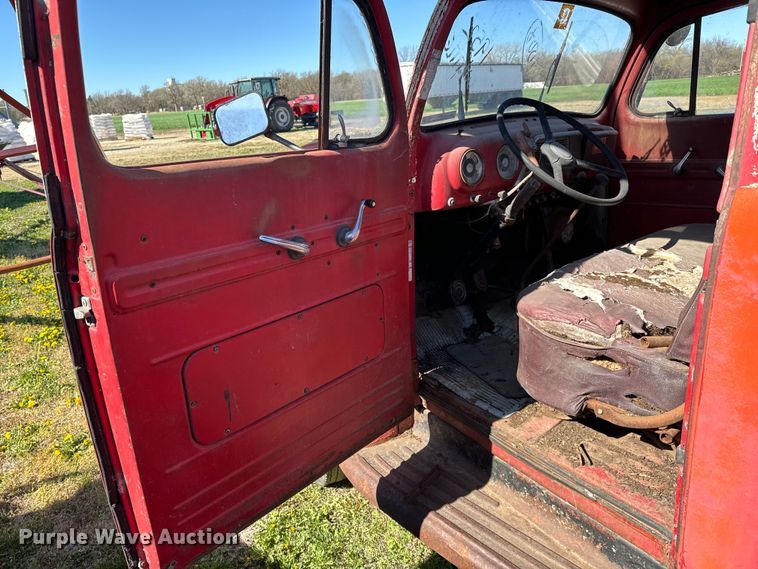 image for item NH9074 1952 Ford  F-6 fuel truck