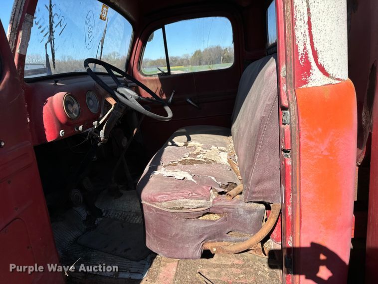 image for item NH9074 1952 Ford  F-6 fuel truck