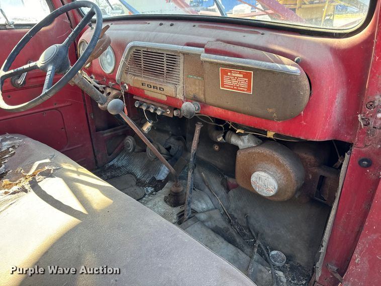 image for item NH9074 1952 Ford  F-6 fuel truck