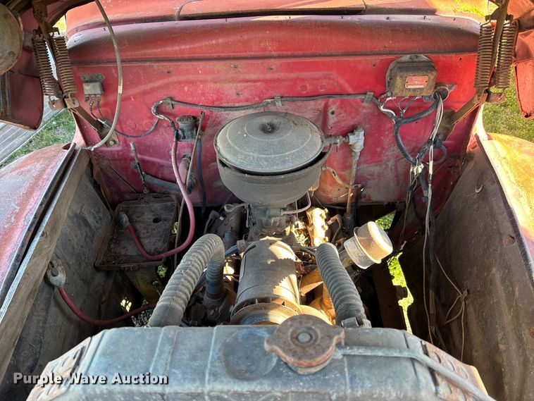image for item NH9074 1952 Ford  F-6 fuel truck