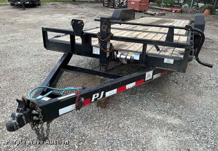 image for item NL9863 2021 PJ Carhauler Tilt T6222 tilt deck equipment trailer