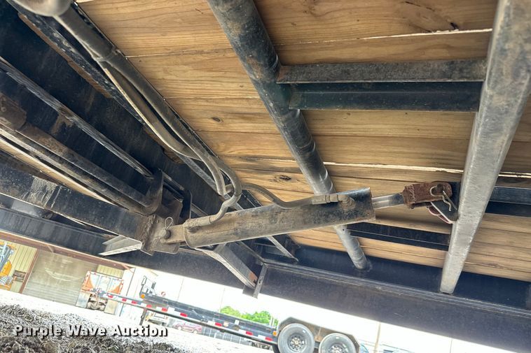 image for item NL9863 2021 PJ Carhauler Tilt T6222 tilt deck equipment trailer