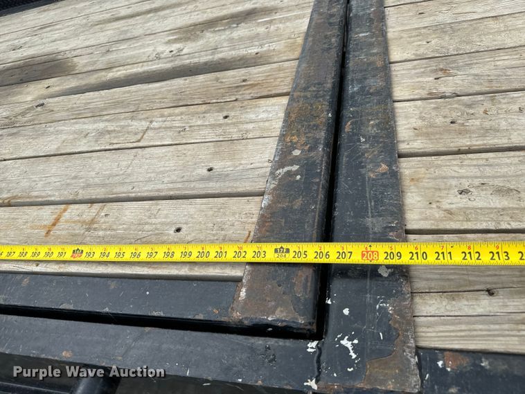 image for item NL9863 2021 PJ Carhauler Tilt T6222 tilt deck equipment trailer