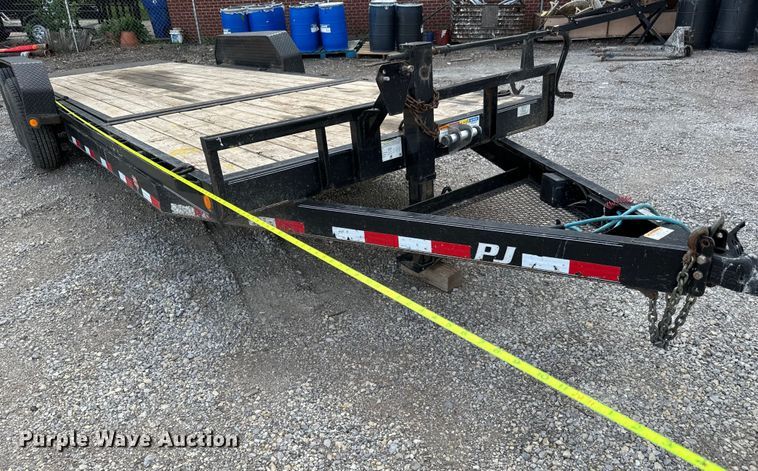 image for item NL9863 2021 PJ Carhauler Tilt T6222 tilt deck equipment trailer