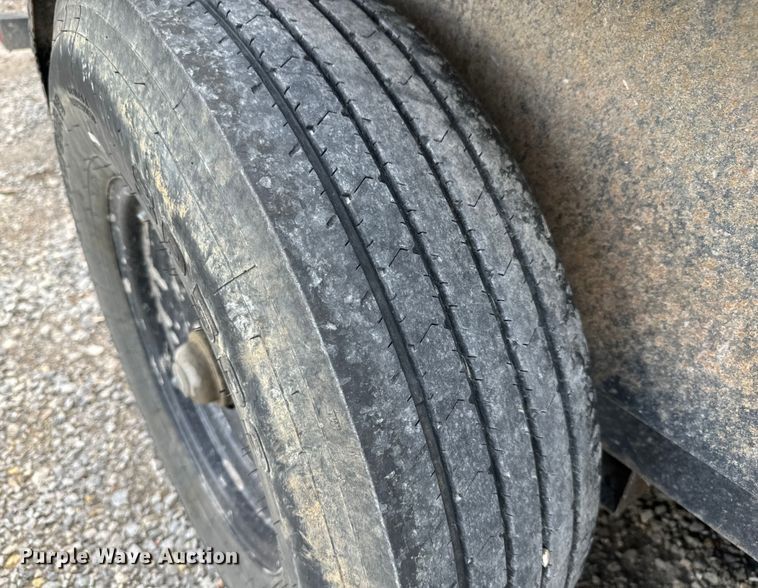 image for item NL9863 2021 PJ Carhauler Tilt T6222 tilt deck equipment trailer