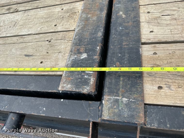 image for item NL9864 2020 PJ Carhauler Tilt T6222 tilt deck equipment trailer