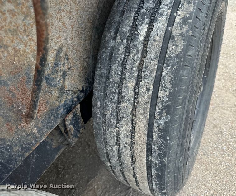 image for item NL9864 2020 PJ Carhauler Tilt T6222 tilt deck equipment trailer