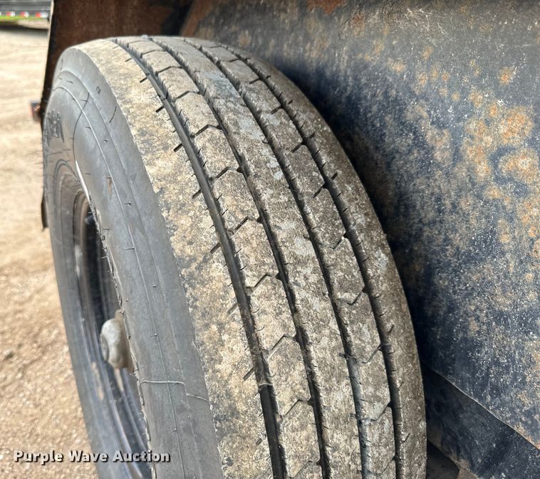 image for item NL9864 2020 PJ Carhauler Tilt T6222 tilt deck equipment trailer