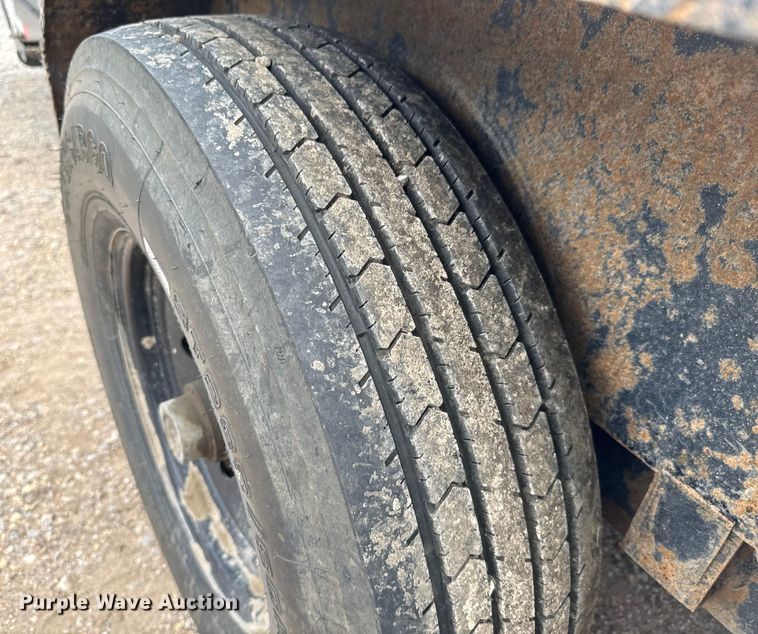 image for item NL9864 2020 PJ Carhauler Tilt T6222 tilt deck equipment trailer