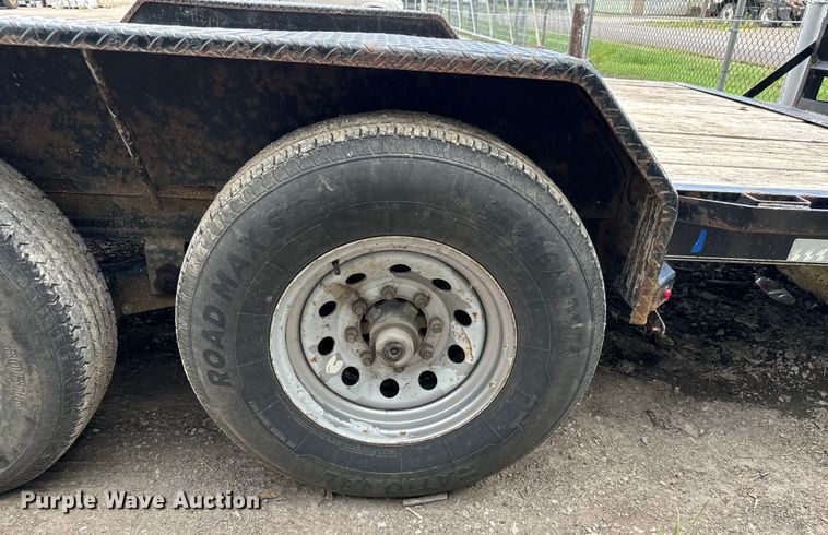 image for item NL9865 2019 Lamar H6832227 equipment trailer