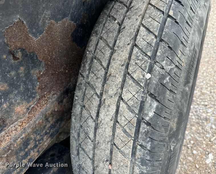 image for item NL9865 2019 Lamar H6832227 equipment trailer