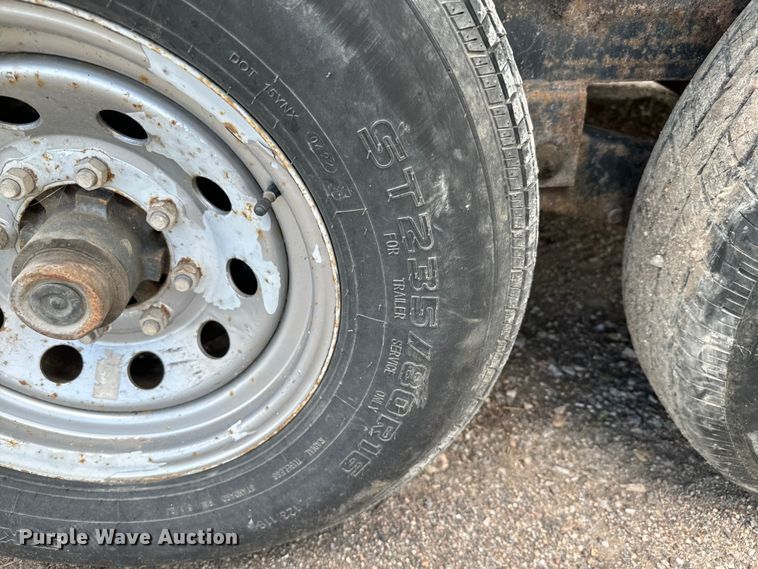 image for item NL9865 2019 Lamar H6832227 equipment trailer