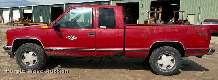image for item NL9881 1998 GMC Sierra 1500 Ext. Cab pickup truck
