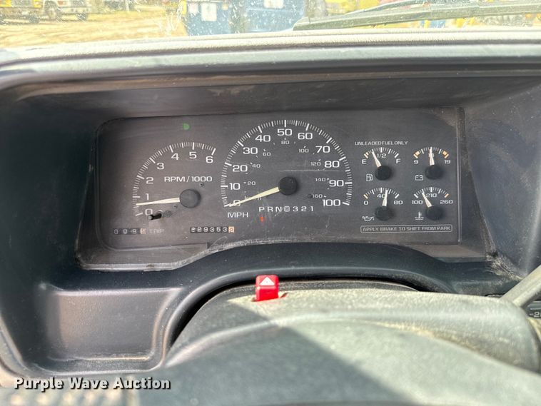 image for item NL9881 1998 GMC Sierra 1500 Ext. Cab pickup truck