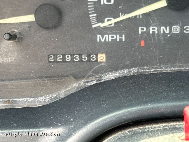 image for item NL9881 1998 GMC Sierra 1500 Ext. Cab pickup truck