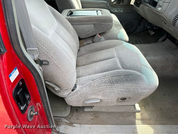 image for item NL9881 1998 GMC Sierra 1500 Ext. Cab pickup truck