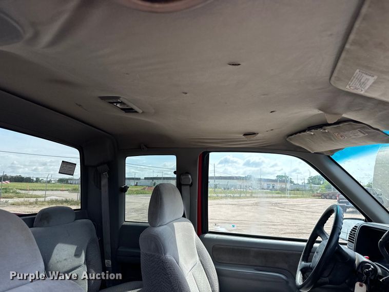 image for item NL9881 1998 GMC Sierra 1500 Ext. Cab pickup truck