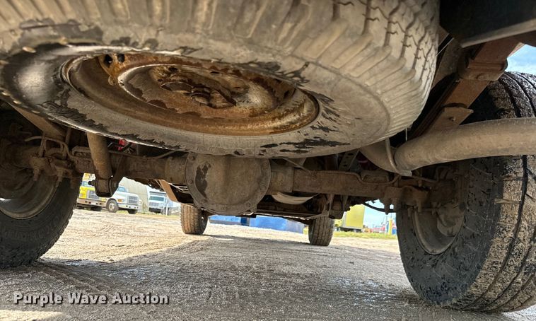 image for item NL9881 1998 GMC Sierra 1500 Ext. Cab pickup truck