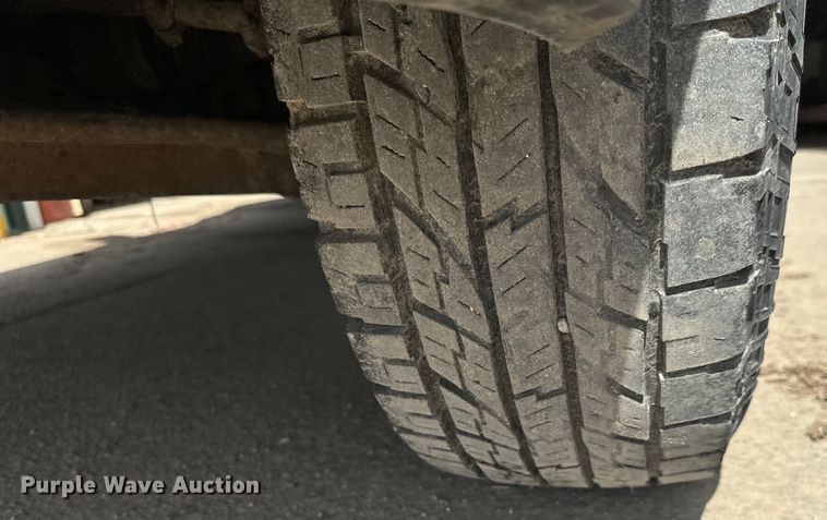 image for item NL9881 1998 GMC Sierra 1500 Ext. Cab pickup truck