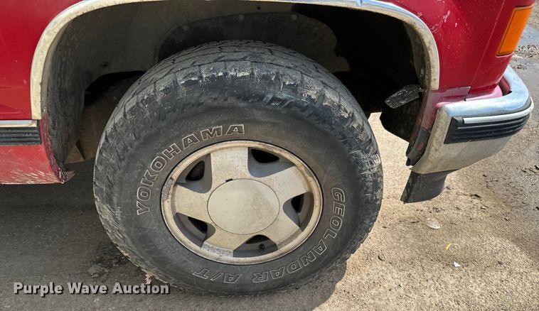 image for item NL9881 1998 GMC Sierra 1500 Ext. Cab pickup truck