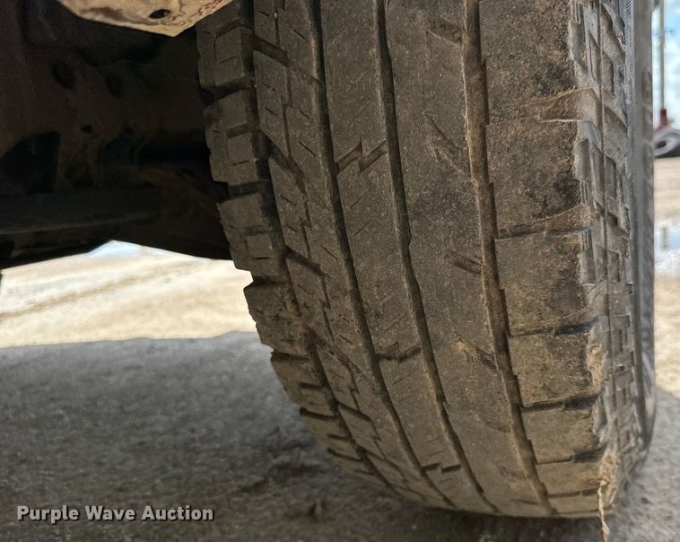 image for item NL9881 1998 GMC Sierra 1500 Ext. Cab pickup truck