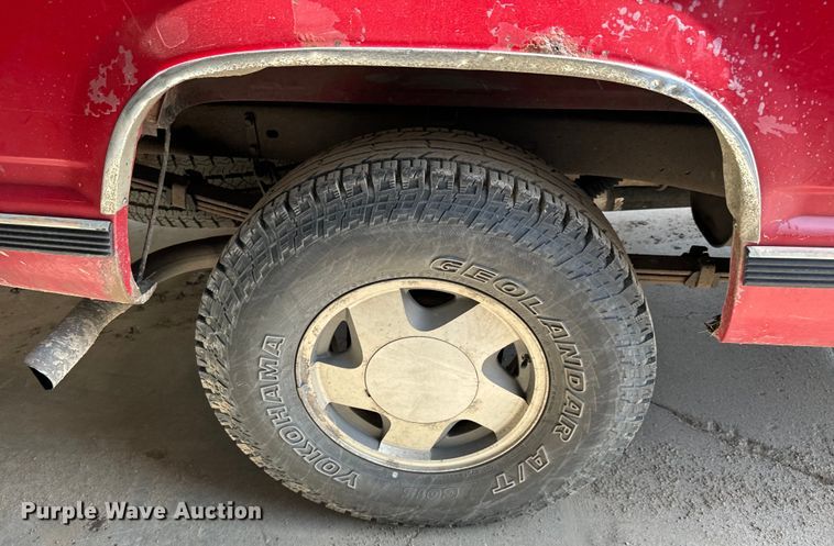 image for item NL9881 1998 GMC Sierra 1500 Ext. Cab pickup truck