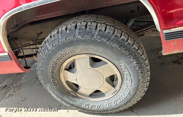 image for item NL9881 1998 GMC Sierra 1500 Ext. Cab pickup truck