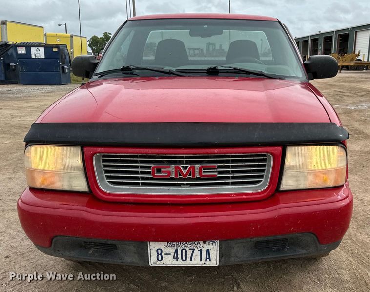 image for item NL9883 2001 GMC Sonama  pickup truck