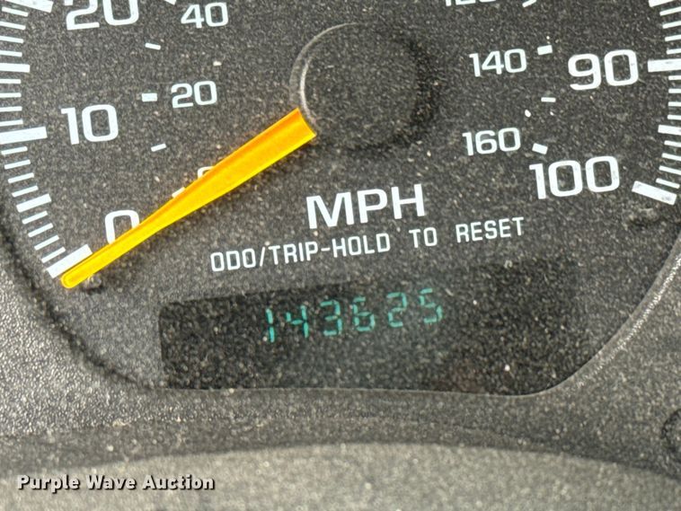 image for item NL9883 2001 GMC Sonama  pickup truck