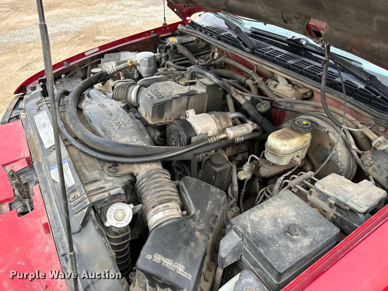 image for item NL9883 2001 GMC Sonama  pickup truck