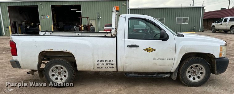 image for item NL9890 2009 Chevrolet  Silverado 1500 pickup truck