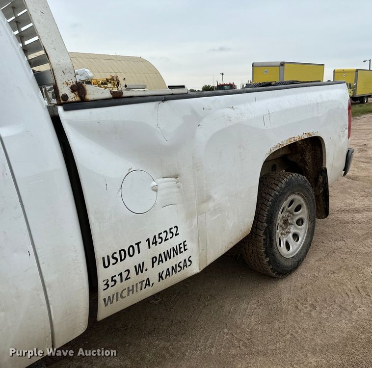 image for item NL9890 2009 Chevrolet  Silverado 1500 pickup truck