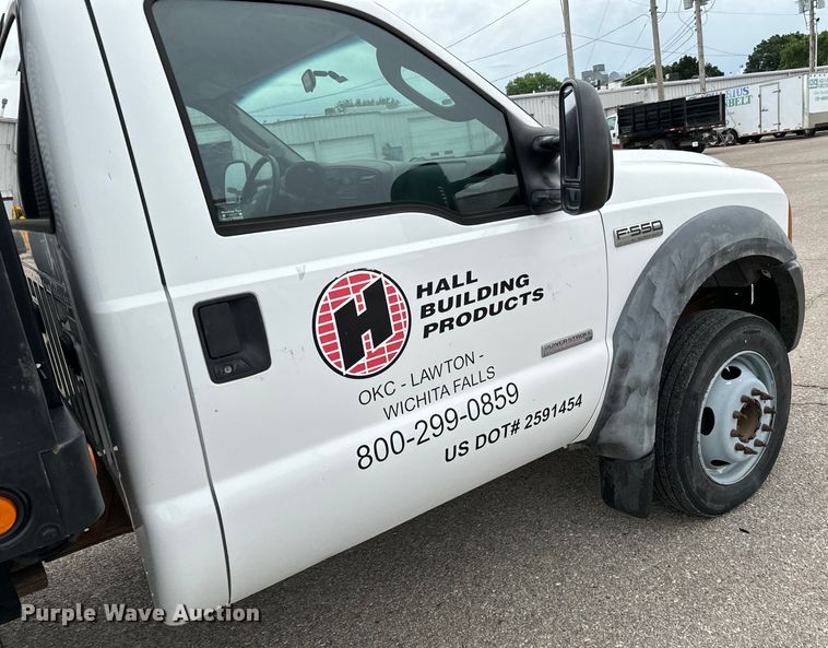 image for item NL9899 2005 Ford F550 flatbed truck