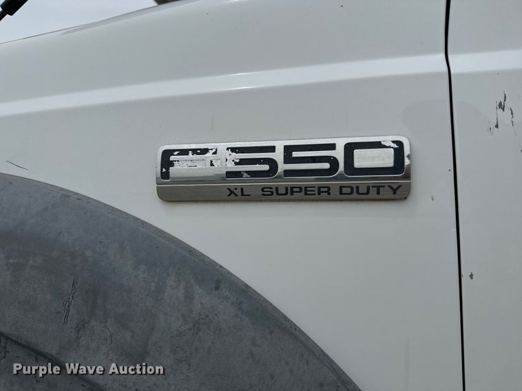 image for item NL9899 2005 Ford F550 flatbed truck