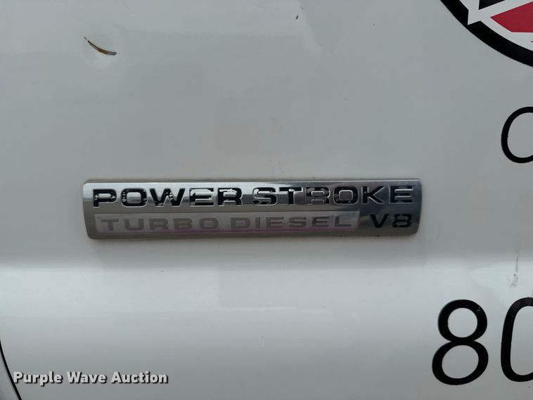 image for item NL9899 2005 Ford F550 flatbed truck