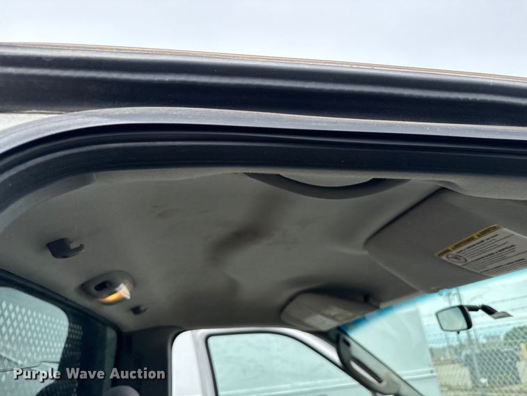 image for item NL9899 2005 Ford F550 flatbed truck