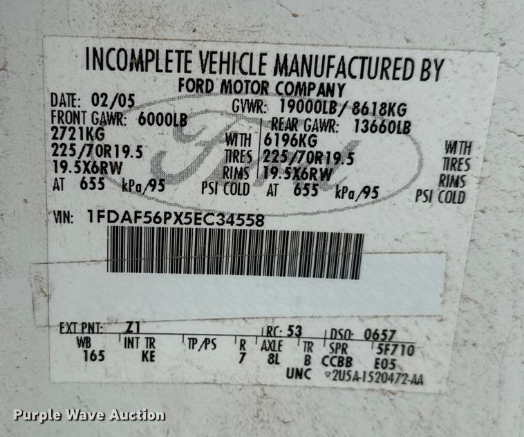 image for item NL9899 2005 Ford F550 flatbed truck