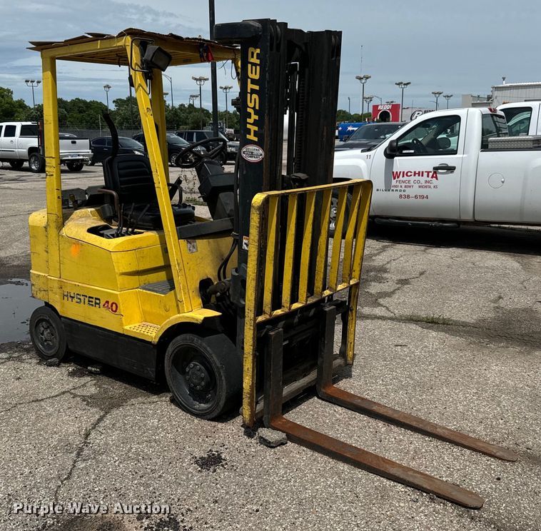 image for item NL9900 Hyster S40XM forklift