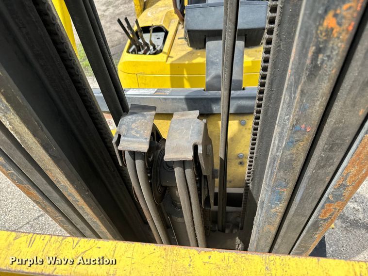 image for item NL9900 Hyster S40XM forklift