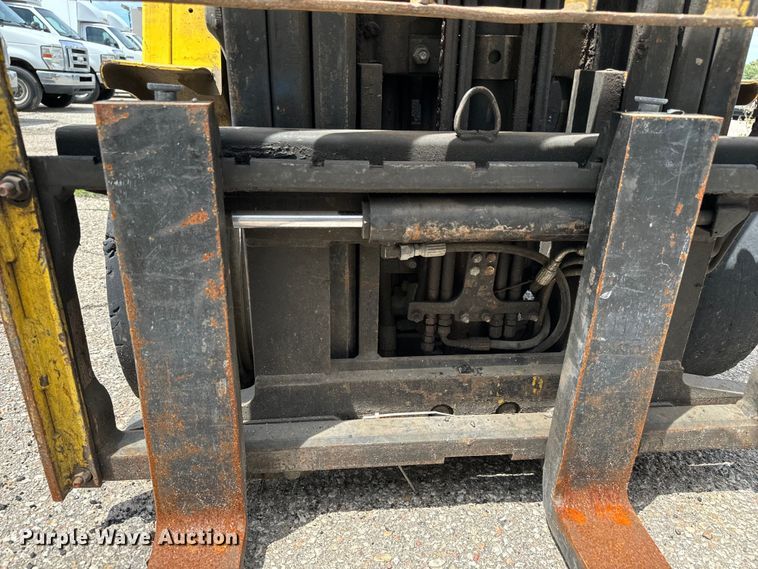 image for item NL9900 Hyster S40XM forklift