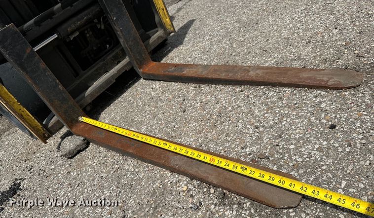 image for item NL9900 Hyster S40XM forklift