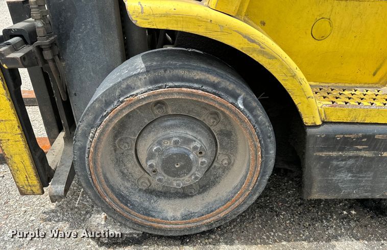 image for item NL9900 Hyster S40XM forklift