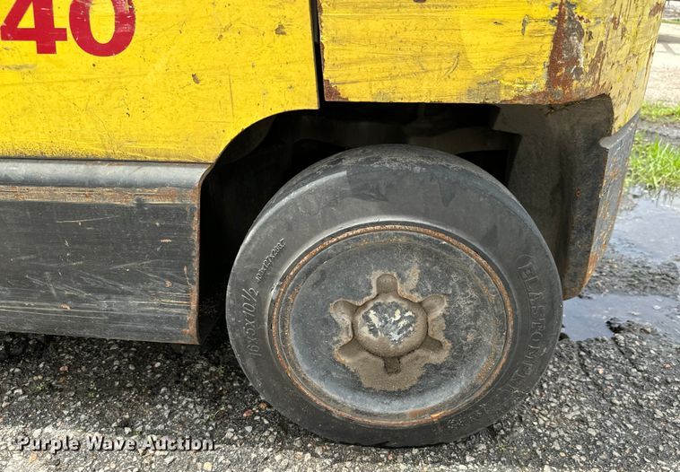 image for item NL9900 Hyster S40XM forklift