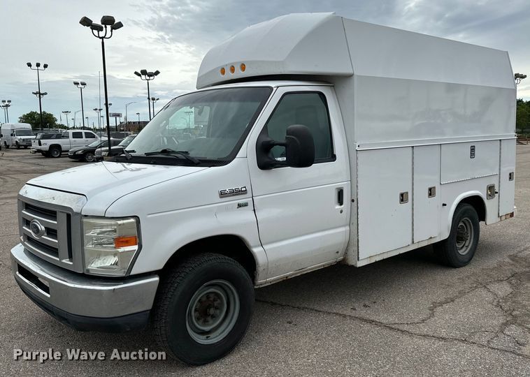 image for item NL9901 2010 Ford E350 Super Duty utility van