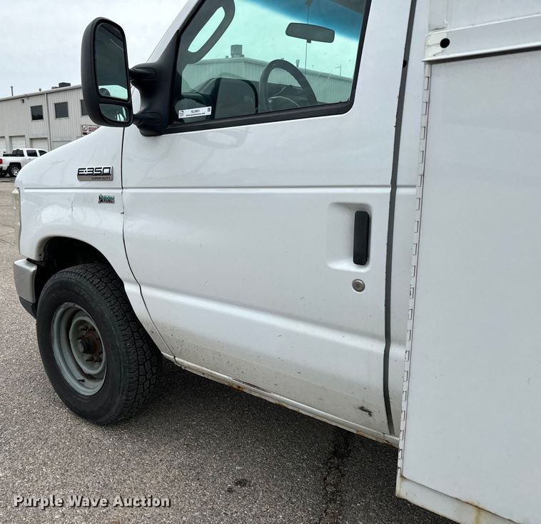 image for item NL9901 2010 Ford E350 Super Duty utility van
