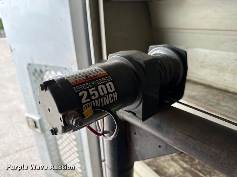 image for item NL9901 2010 Ford E350 Super Duty utility van