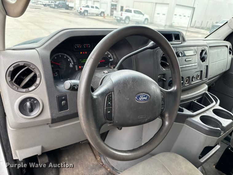 image for item NL9901 2010 Ford E350 Super Duty utility van